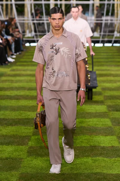 Look 51